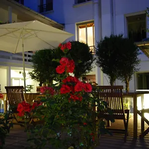 Hotel Alhambra, Paris